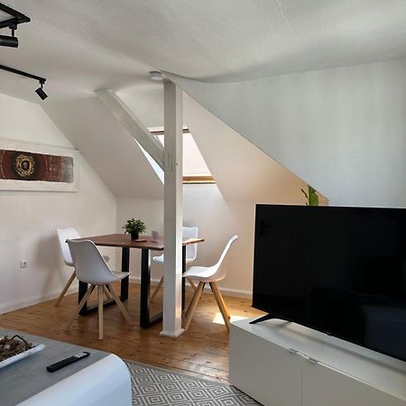 Schoenes City-Apartment Mit 2 Schlafzimmer, Parkplatz, Ruhig Und Hell, D46-Dg Ольденбург Экстерьер фото
